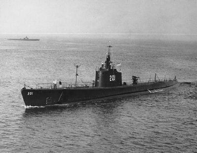 USS Triton (SS-201) image. Click for full size.