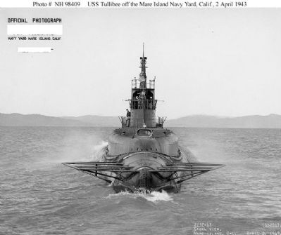 USS Tullibee (SS-284). Click for full size. USS Tullibee (SS-284) image. Click for full size.