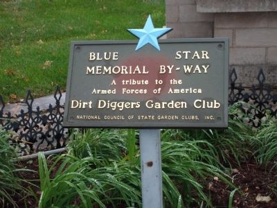 Plaque - - "Tribute to Armed Forces" - - Dirt Diggers Garden Club image. Click for full size.