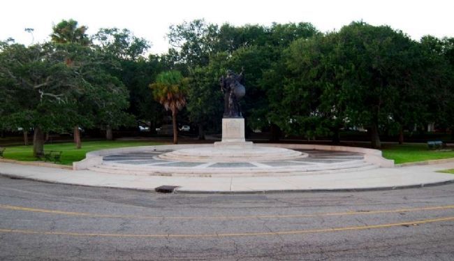 Confederate Defenders of Charleston Monument image. Click for full size.