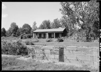 Putman's Lock Grocery before Restoration image. Click for full size.