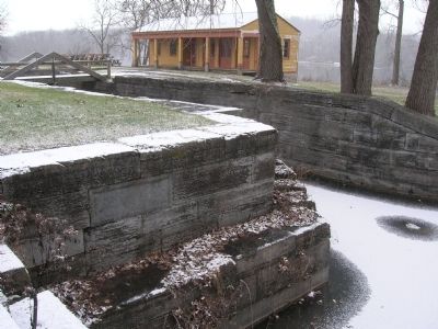 Putman's Lock Grocery image. Click for full size.
