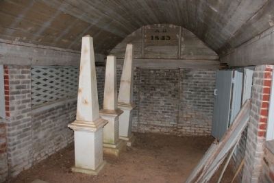 Inside view of the Airmount Grave Shelter. image. Click for full size.