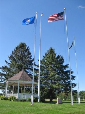 Dorchester Veterans Memorial image. Click for full size.
