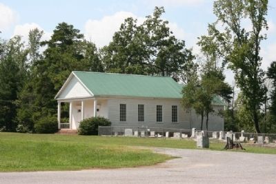 Old Federal Road Marker and the Old Bethany Baptist Church. image. Click for full size.