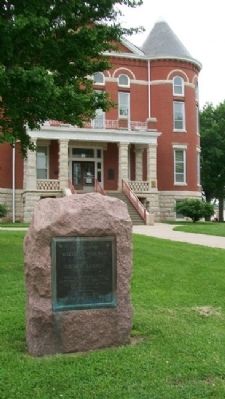 Worman and Larson Memorial image. Click for full size.
