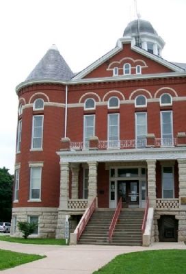 Doniphan County Courthouse image. Click for full size.