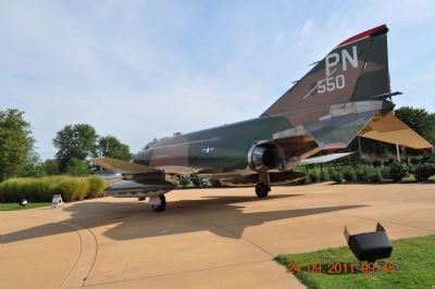 McDonnell-Douglas F-4D Phantom II. Click for full size. McDonnell-Douglas F-4D Phantom II image. Click for full size.