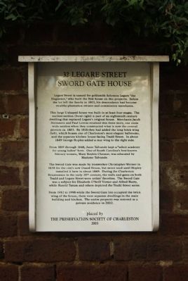 32 Legare Street Sword Gate House Marker image. Click for full size.