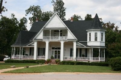 Hybart-Hendrix-Brewton house, circa 1915.. Click for full size. Hybart-Hendrix-Brewton house, circa 1915. image. Click for full size.