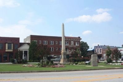 Edgefield County Confederate Monument, at Courthouse Square image. Click for full size.