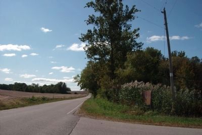 Looking South - - Wabash & Erie Canal Marker. Click for full size. Looking South - - Wabash & Erie Canal Marker image. Click for full size.