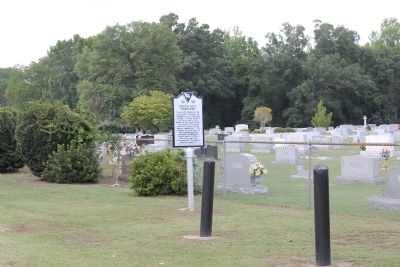 Marker in Front of Grove Hill Cemetery image. Click for full size.