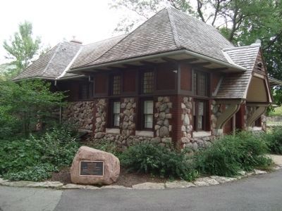Carlson Cottage image. Click for full size.