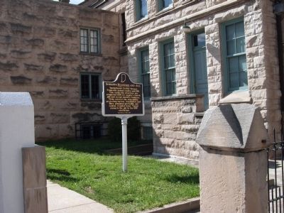 Wide View - - Sheriff's Residence and Jail Marker image. Click for full size.