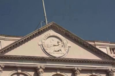 City Hall and Charleston's Motto:. Click for full size. City Hall and Charleston's Motto: image. Click for full size.