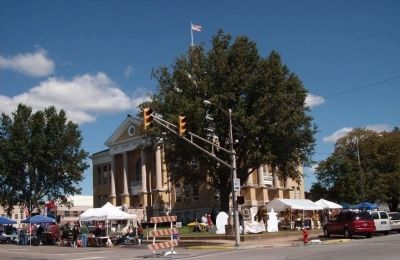 Warrick County Courthouse image. Click for full size.