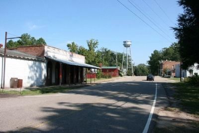Main Street Downtown Pine Apple, Alabama. image. Click for full size.