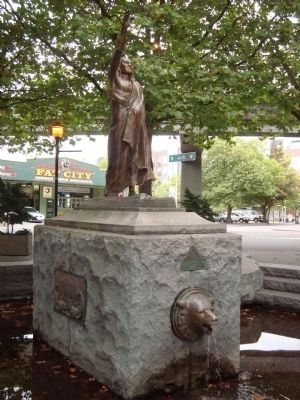 Chief Seattle Monument image. Click for full size.