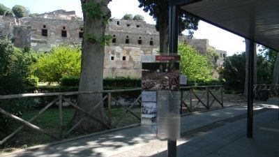 <i>Teatro Grande e Quadriportico</i> Marker image. Click for full size.