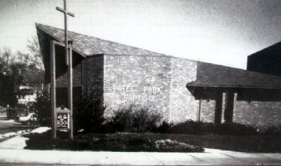 Photo of New Patee Park Baptist Church on Marker. Click for full size. Photo of New Patee Park Baptist Church on Marker image. Click for full size.
