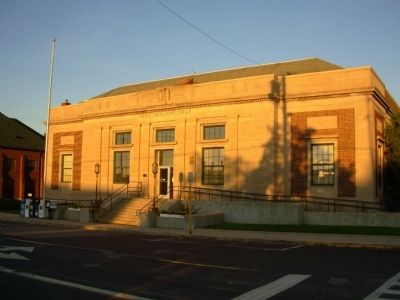 Marshfield Post Office image. Click for full size.