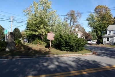 Mudnock Roar turn-off from Elm Street (Route 110) image. Click for full size.