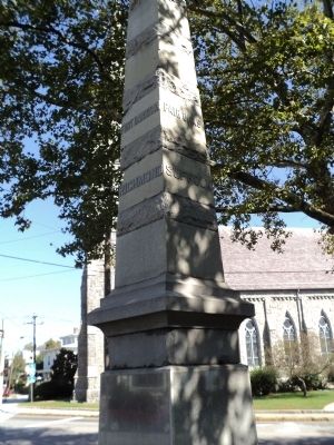 Rear of Monument image. Click for full size.