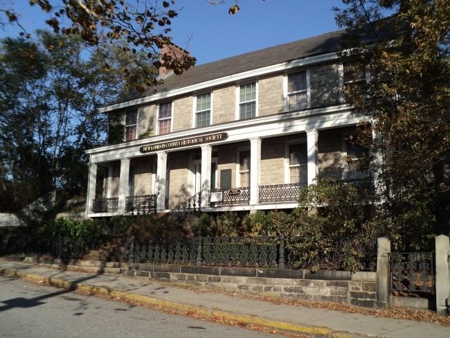 Shaw Mansion image. Click for full size.