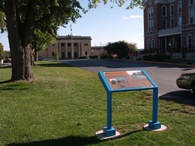Wide View - - Mount Vernon's Historic Square Marker image. Click for full size.