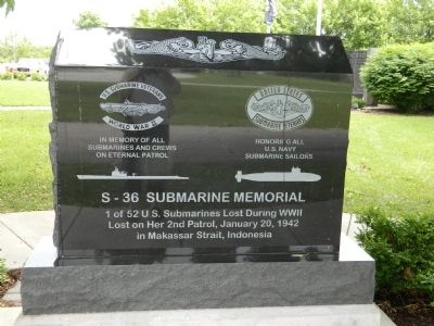 S-36 Submarine Memorial Marker image. Click for full size.