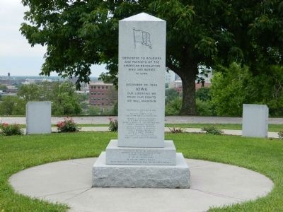 Iowa Revolutionary War Monument image. Click for full size.