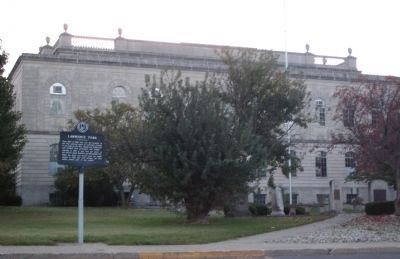 Lawrence County Courthouse -and- Marker image. Click for full size.