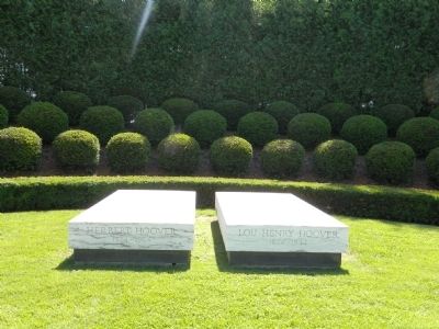 Herbert Hoover & Lou Henry Hoover Graves. Click for full size. Herbert Hoover & Lou Henry Hoover Graves image. Click for full size.