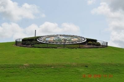 Seal of the City of Virginia Beach atop Mount Trashmore image. Click for full size.