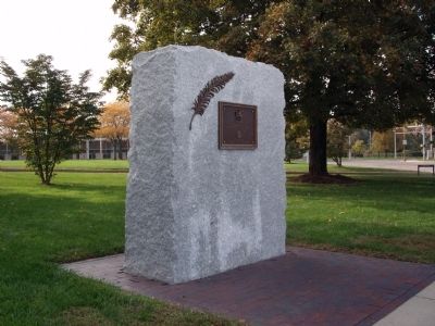 Wide View - - Bartholomew County W.W. I - Veterans Memorial Marker image. Click for full size.