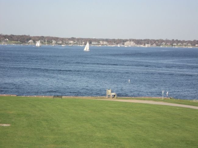 Marker and Narragansett Bay image. Click for full size.