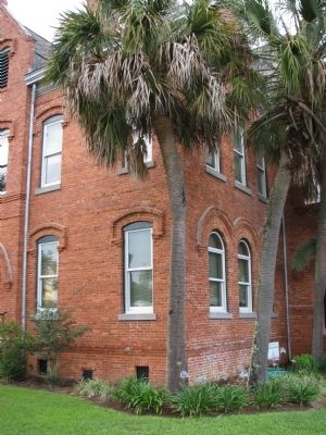 Old Calhoun County Courthouse, Blountstown, Florida. image. Click for full size.