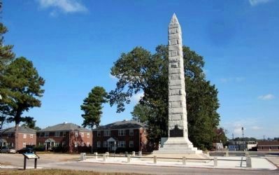 Pennsylvania Monument in front of Fort Mahone (site) image. Click for full size.