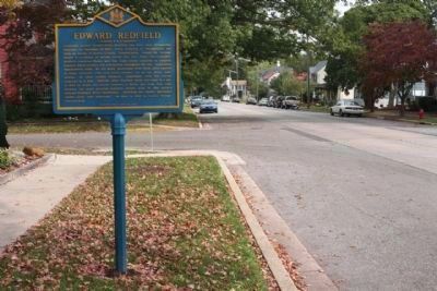 Edward Redfield Marker looking east at the intersection of Delaware Avenue and Williams Street image. Click for full size.