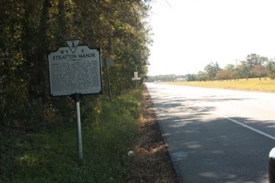 Stratton Manor Marker, looking south along Charles M Lankford Memorial Highway image. Click for full size.