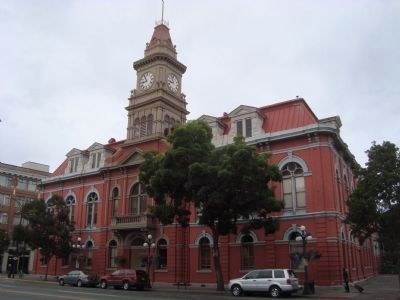 Victoria City Hall image. Click for full size.
