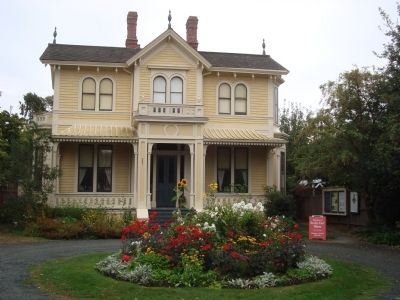 The Emily Carr House image. Click for full size.