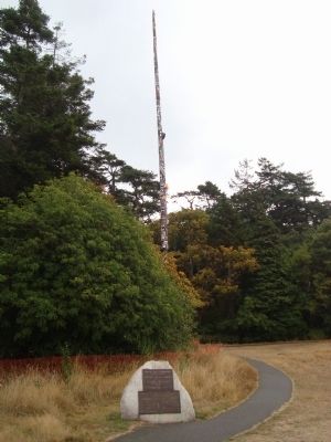 Worlds Tallest Totem Pole Marker image. Click for full size.