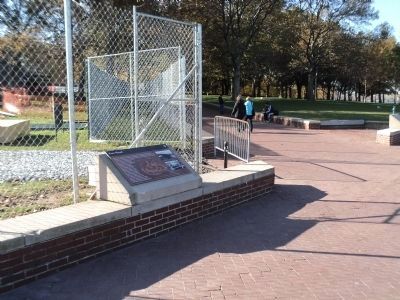 Fort Wood Marker. Click for full size. Fort Wood Marker image. Click for full size.