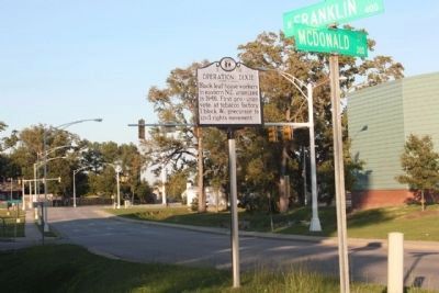 Operation Dixie Marker seen along US 301, Franklin Street at McDonald Street image. Click for full size.
