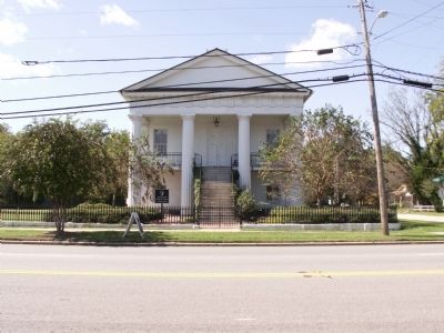 Front view of Courthouse image. Click for full size.