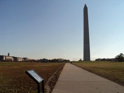 Marker and the Washington Monument image. Click for full size.