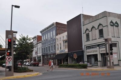 Broadway, Paducah's Main Street image. Click for full size.