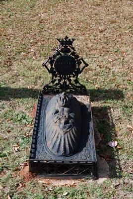 Helen Orr Tombstone image. Click for full size.